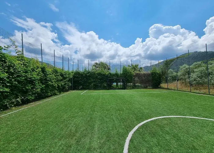 Vanya Σκάλα Ραχωνίου